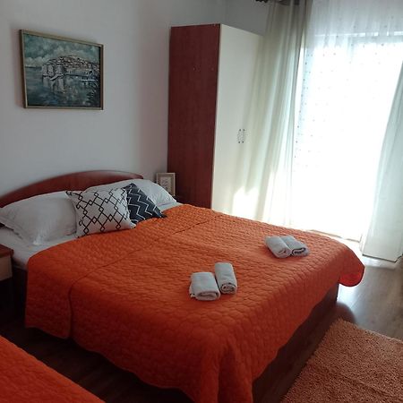 Apartman Mare Drvenik  Esterno foto