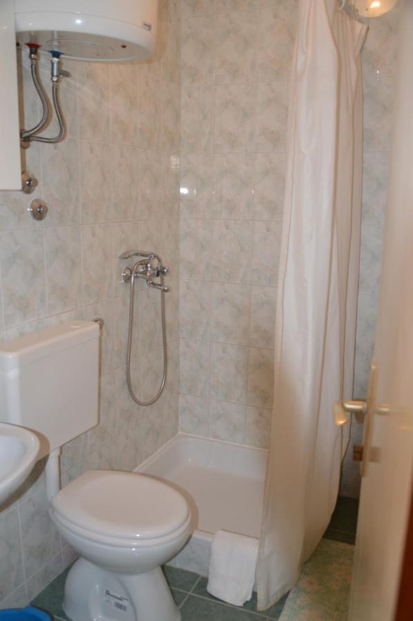 Apartman Mare Drvenik  Esterno foto